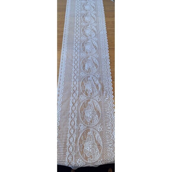 Vintage Quaker Lace Table Buffet Runner With Houses On It 106x22.5 - Picture 1 of 7